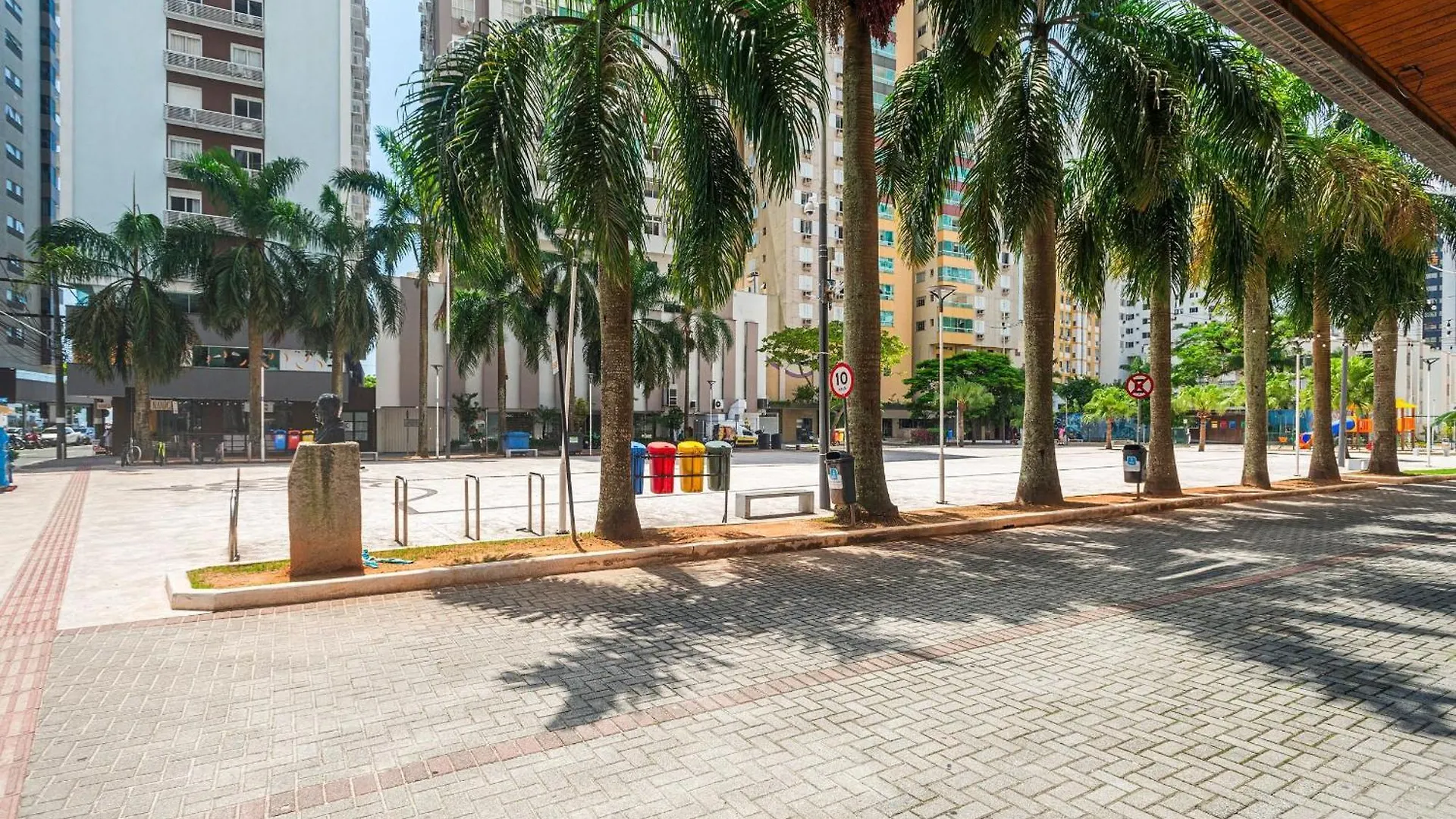 Nyaraló Grja052-Ape Na Av Atlantica | Localizacao Ideal 3Q Balneário Camboriú Brazília