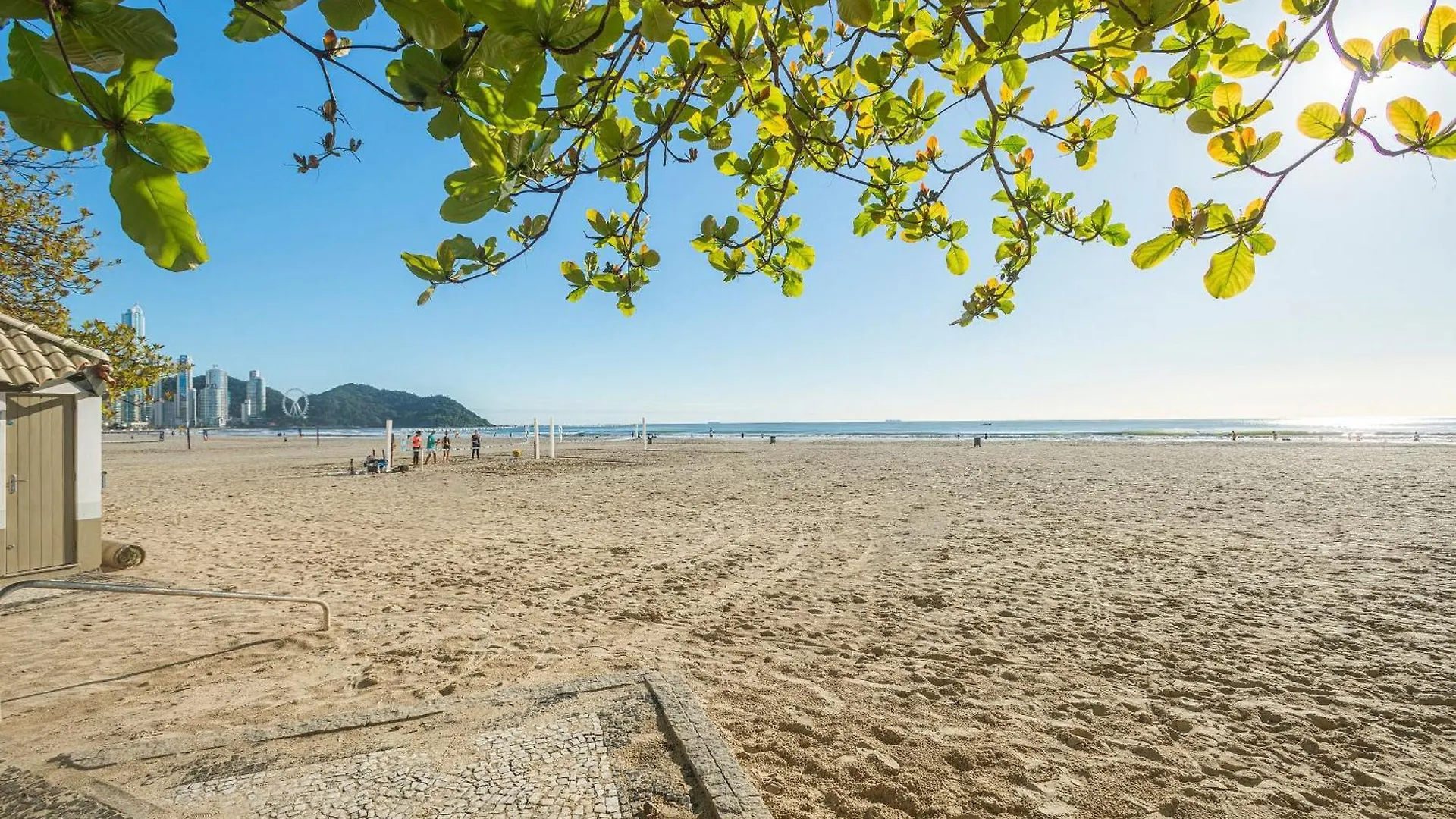 Grja052-Ape Na Av Atlantica | Localizacao Ideal 3Q Balneário Camboriú Nyaraló
